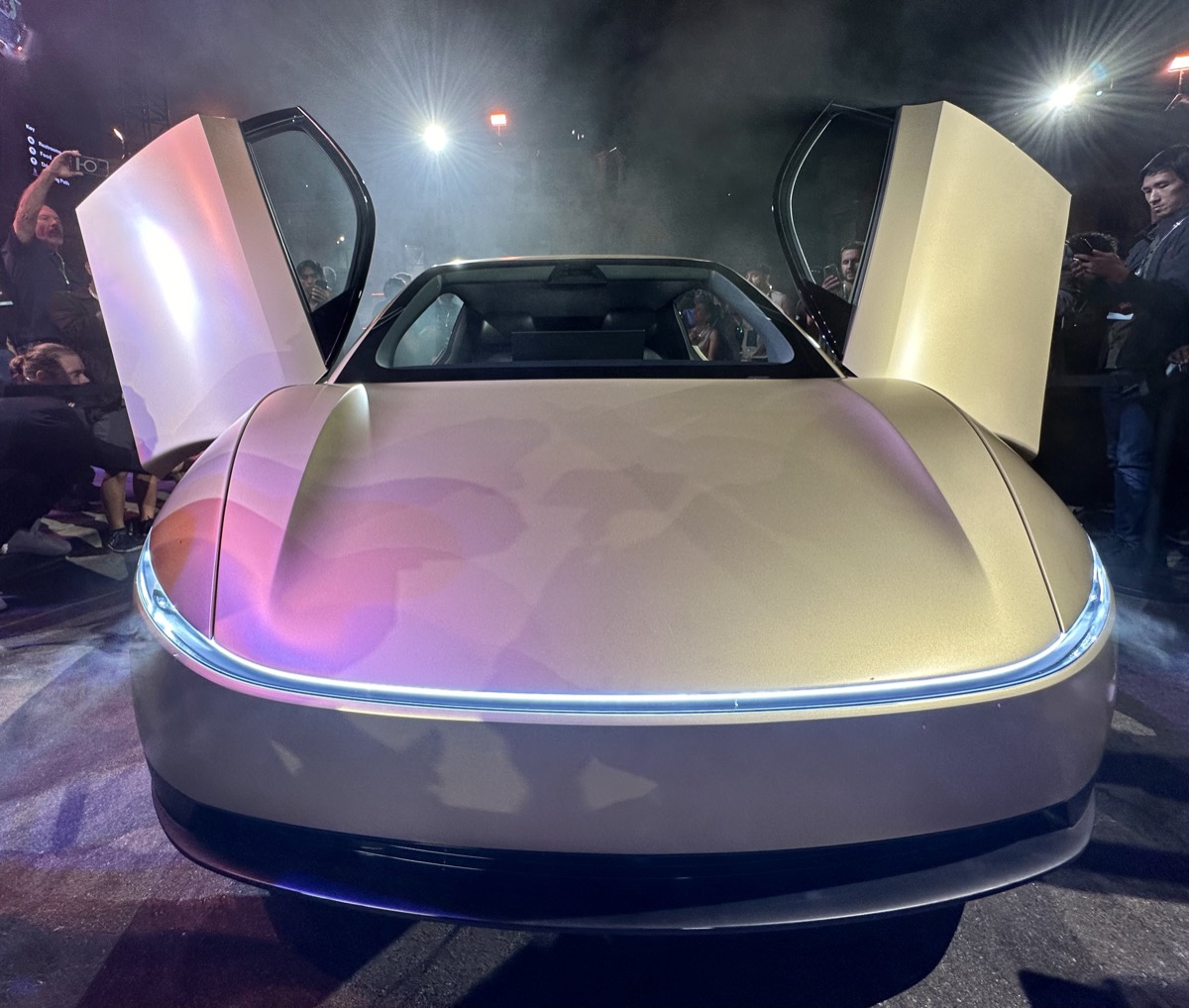 Tesla Cybercab - Tesla